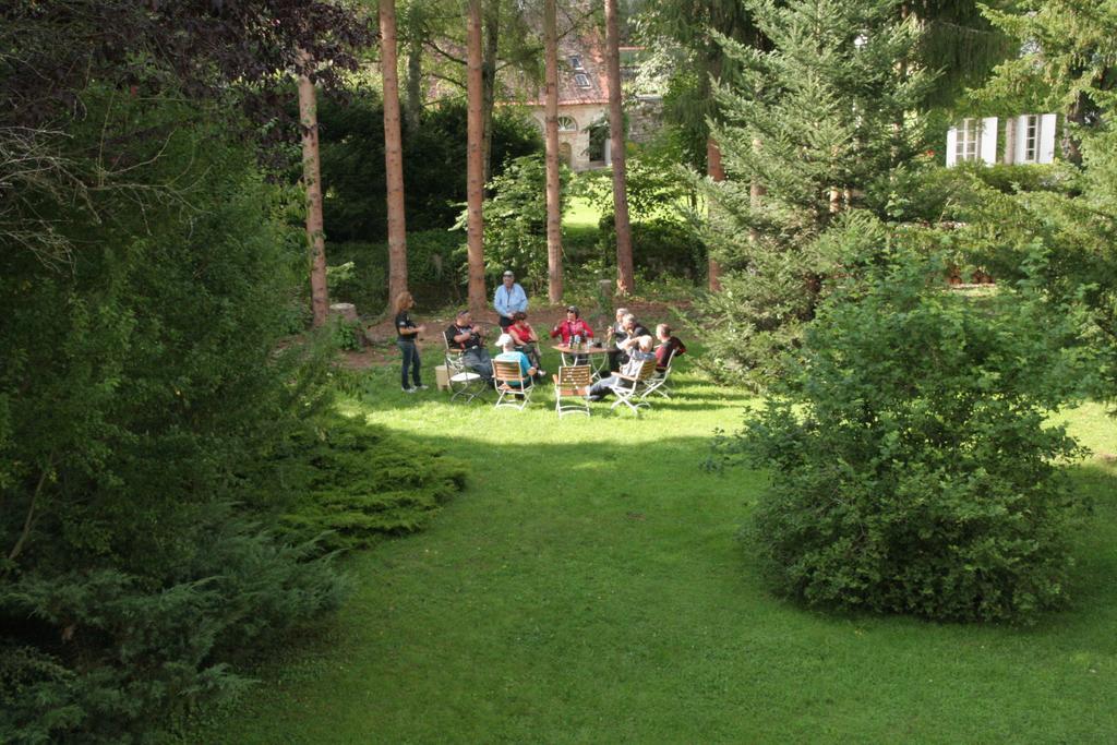 Hotel La Beauze Обюссон Экстерьер фото