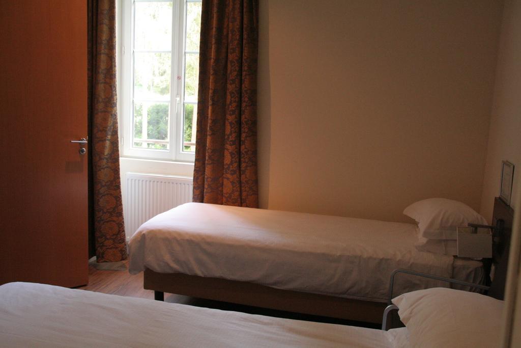 Hotel La Beauze Обюссон Номер фото